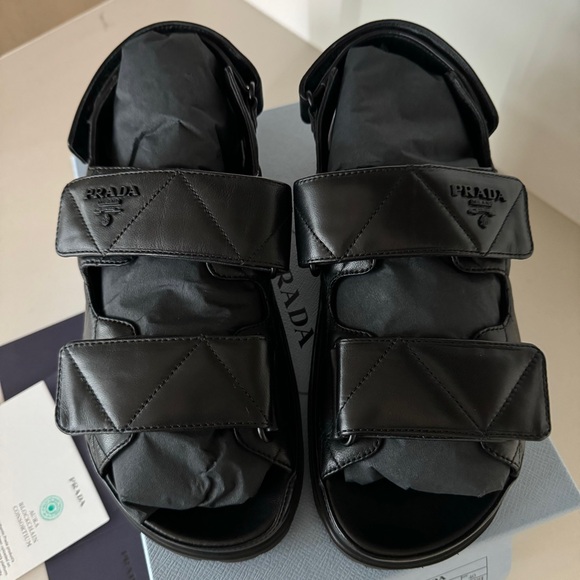 🖤NEW🖤PRADA Quilted Leather Strap Sandals, 40 - Picture 15 of 15